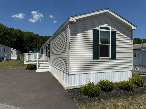 412 4th Avenue, Middletown, NY, 10940 | Card Image