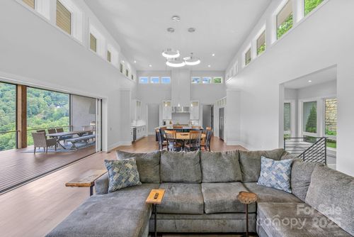 34 Grovepoint Way, Asheville, NC, 28804-0138 | Card Image
