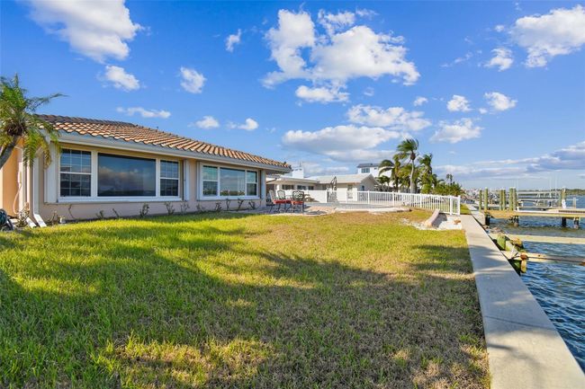 529 Johns Pass Ave, House other with 4 bedrooms, 2 bathrooms and null parking in MADEIRA BEACH FL | Image 10