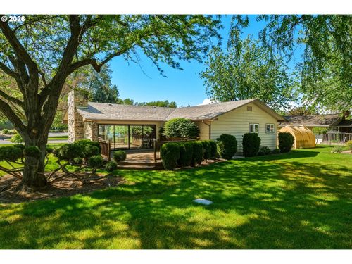 509 Parkview St, Milton-Freewater, OR, 97862-1068 | Card Image