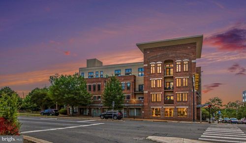201-181 E Reed Ave, Alexandria, VA, 22305-3170 | Card Image