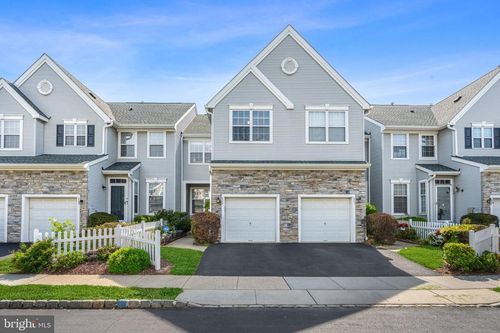 804 Dahlia Cir, Dayton, NJ, 08810-1466 | Card Image