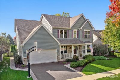 39W547 Newton Square, House other with 4 bedrooms, 4 bathrooms and 2 parking in Geneva IL | Image 3