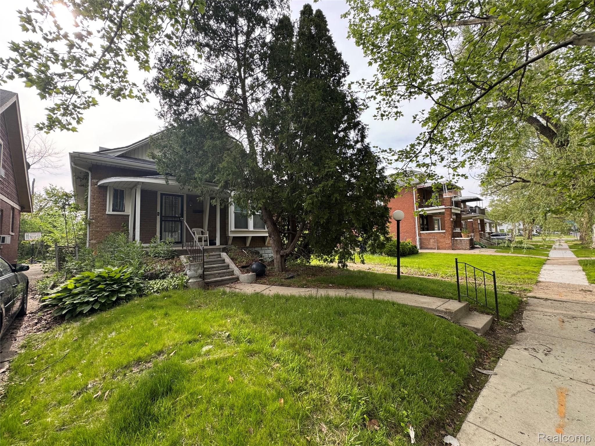 Residential in Detroit 4