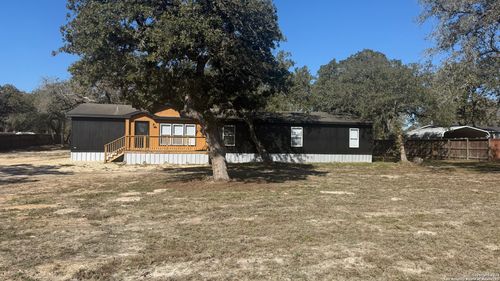 219 Hickory Hill Dr, La Vernia, TX, 78121-5210 | Card Image