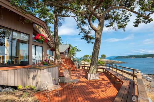 190 Island Dr, Friday Harbor, WA, 98250-8461 | Card Image