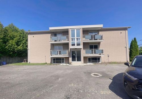 4-15 John St, Saint Catharines, ON, L2N4P2 | Card Image