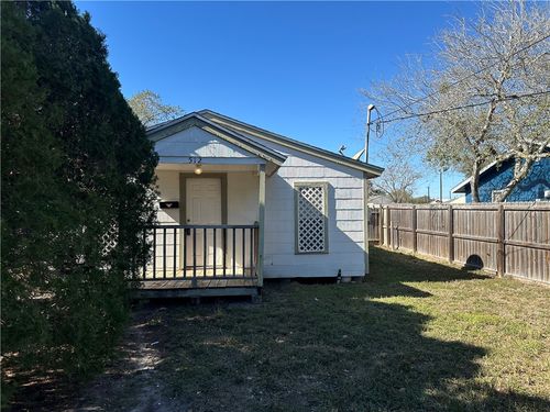 512 Avenue B, Sinton, TX, 78387 | Card Image