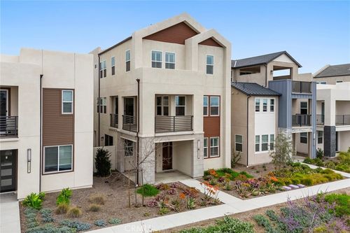 121 Biome, Irvine, CA, 92618-1465 | Card Image
