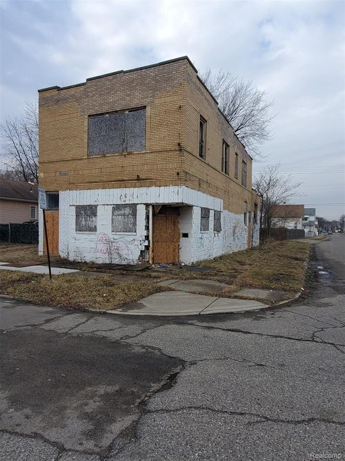 15655 Inverness St, Detroit, MI, 48238-3913 | Card Image