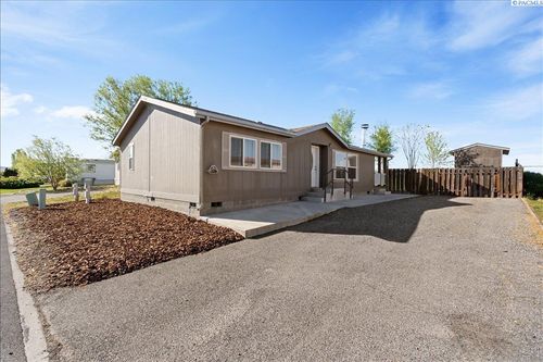 6306 James St, West Richland, WA, 99353 | Card Image