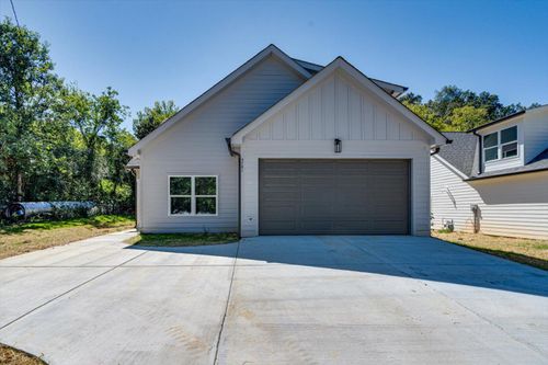 4781 Green Shanty Rd, Ooltewah, TN, 37363-9089 | Card Image