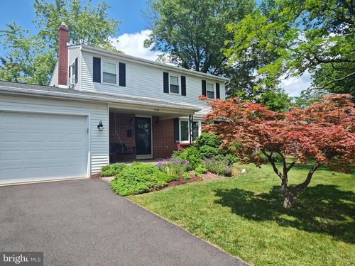 1047 Brookfield Cir, QUAKERTOWN, PA, 18951-1153 | Card Image