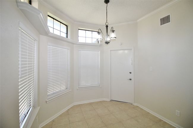 605 Mcmackin St, House other with 3 bedrooms, 2 bathrooms and null parking in Cedar Hill TX | Image 9