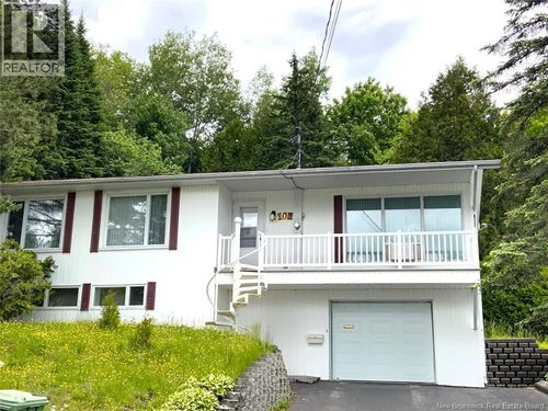 103 Av J-Gaspard-Boucher, Edmundston, NB, E3V1P8 | Card Image