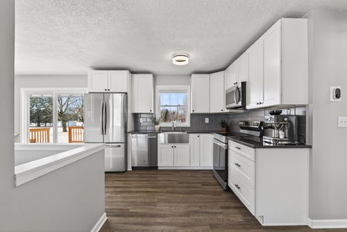 9351 Ochoa Ave Ne, Otsego, MN, 55330-7382 | Card Image