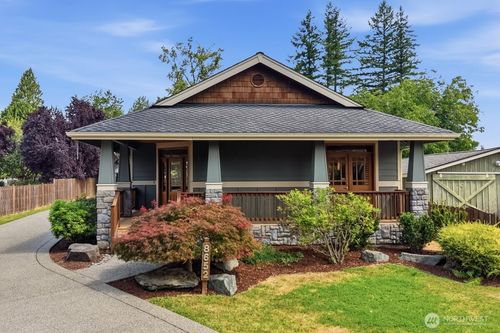 8652 384th Ave Se, Snoqualmie, WA, 98065-9620 | Card Image