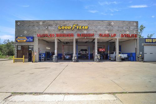 14801 Livernois Ave, Detroit, MI, 48238-2011 | Card Image