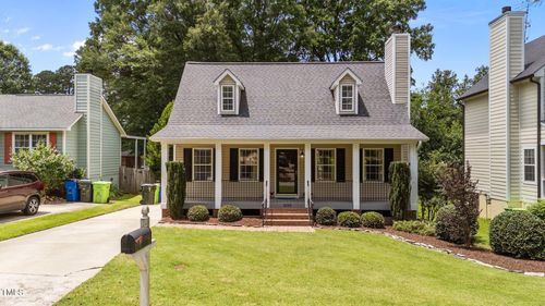 1033 Mills St, Raleigh, NC, 27608-1833 | Card Image