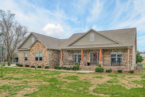 748 Brookemeade Dr, Sparta, TN, 38583-5744 | Card Image