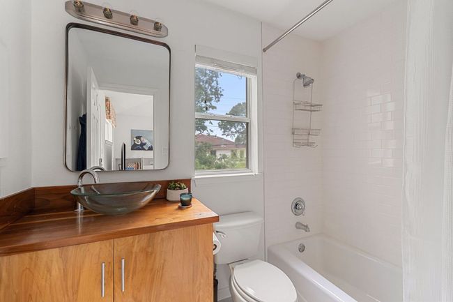 1711 Mohle Dr, House other with 5 bedrooms, 5 bathrooms and 3 parking in Austin TX | Image 34