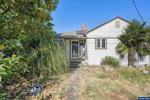 1082 Cascade Dr Nw, Salem, OR, 97304 | Card Image