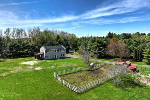 104 South St, Morris, CT, 06763-1837 | Card Image