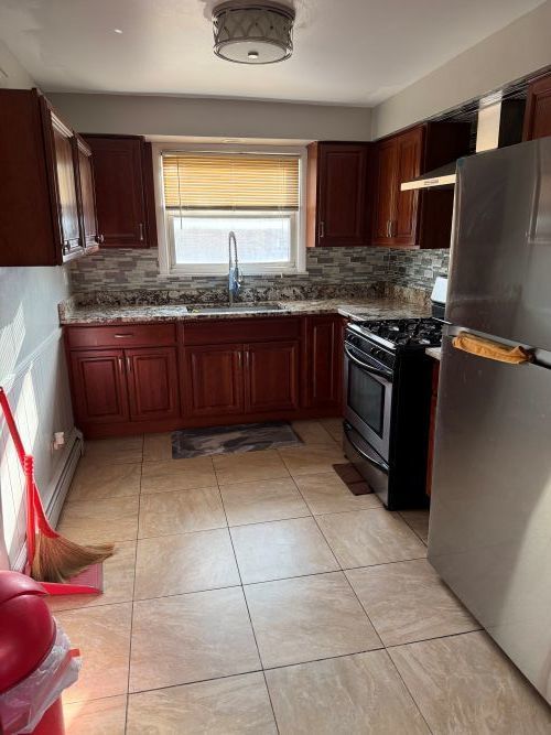 apt-301-7241 N Ridge Blvd, Chicago, IL, 60645-2035 | Card Image