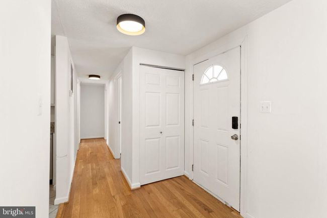 2280 Cocquina Dr, House other with 5 bedrooms, 2 bathrooms and null parking in RESTON VA | Image 12