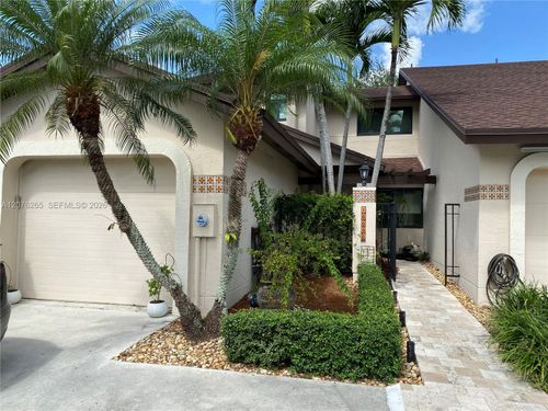 10050 Sw 137th Ct, Miami, FL, 33186-6865 | Card Image