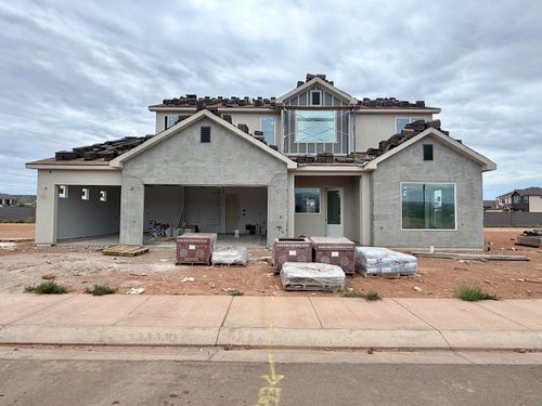 449 W Orilla Dr, Washington, UT, 84780-3872 | Card Image