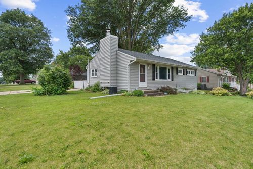 708 14th Ave, Orion, IL, 61273-9507 | Card Image