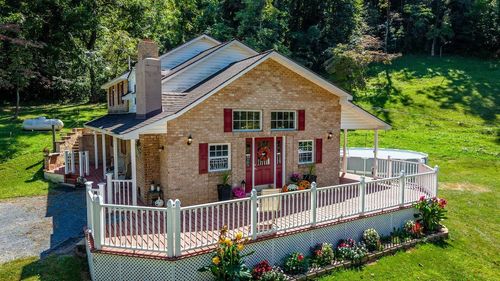 279 Helms Rd, STANLEY, VA, 22851-4614 | Card Image
