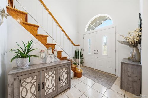 1100 Jefferson Pl, Baldwin, NY, 11510-4712 | Card Image