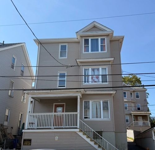 425 Division St, Fall River, MA, 02721 | Card Image
