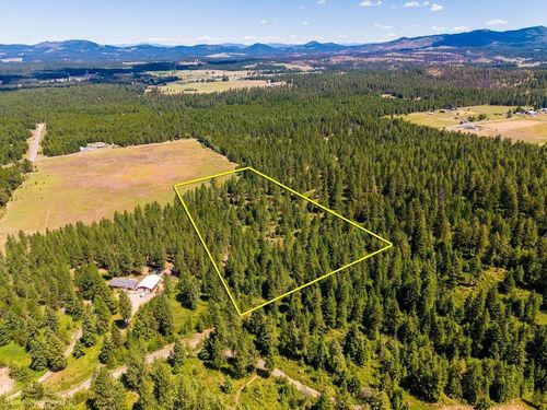 10307 E Jasmine Ln, Chattaroy, WA, 99003-5018 | Card Image