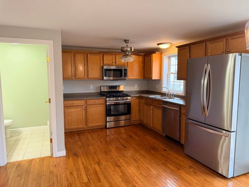 apt-11-138 Exeter Rd, Epping, NH, 03042-2220 | Card Image