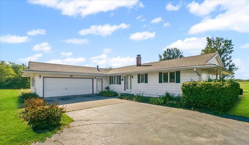 107 Walnut St N, Penfield, IL, 61862-9743 | Card Image