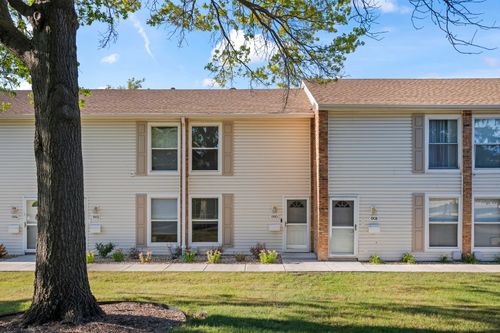 1910 Huntington Blvd, Hoffman Estates, IL, 60169-6705 | Card Image