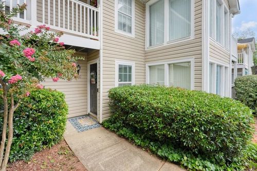 702 Augusta Dr Se, Marietta, GA, 30067-8206 | Card Image