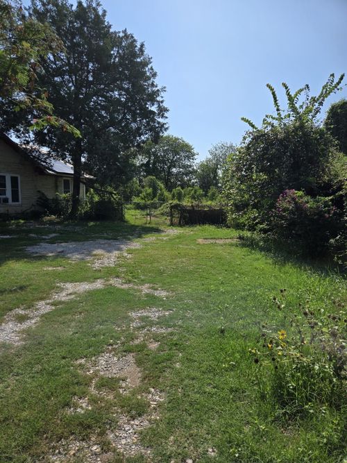 1121 Taylor St, Waco, TX, 76704-2651 | Card Image