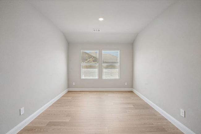 Photo is not of the actual home, but is an inspirational photo of builder’s model home and may depict options, furnishings, and/or decorator features that are not included. | Image 25