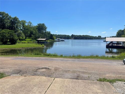 509 Lake Shore Dr, Saint Clair, MO, 63077-2110 | Card Image