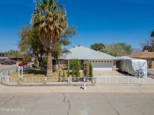 140 Torrey Pines Dr, Santa Teresa, NM, 88008-9619 | Card Image