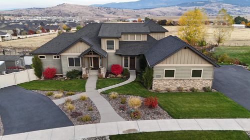 18211 Memory Ln, Greenacres, WA, 99016-5206 | Card Image