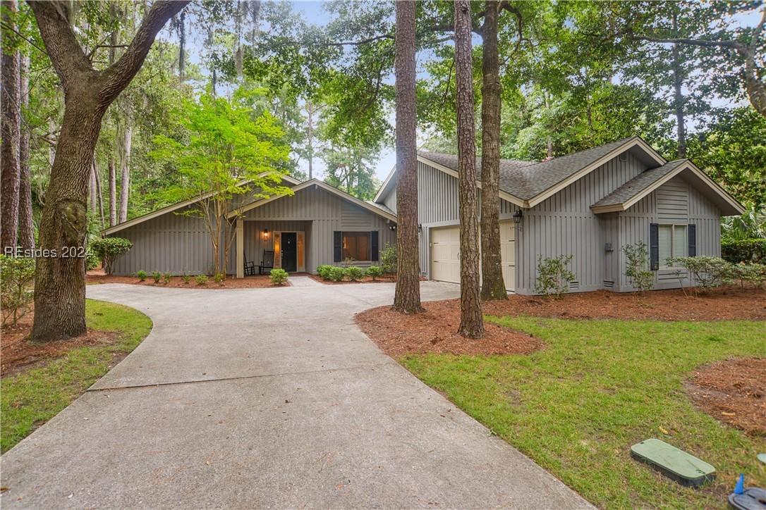 Forest Dr, Hilton Head Island, SC 29928