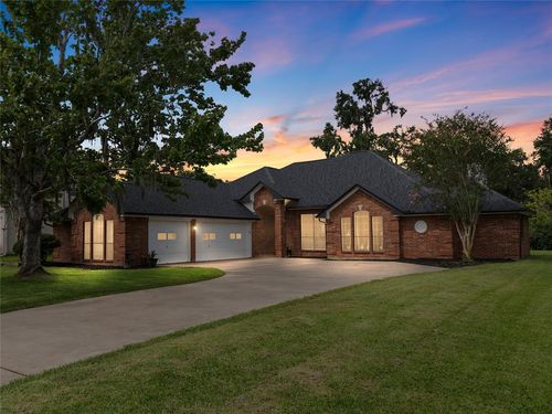 2221 Lake Forrest Dr, West Columbia, TX, 77486-9687 | Card Image