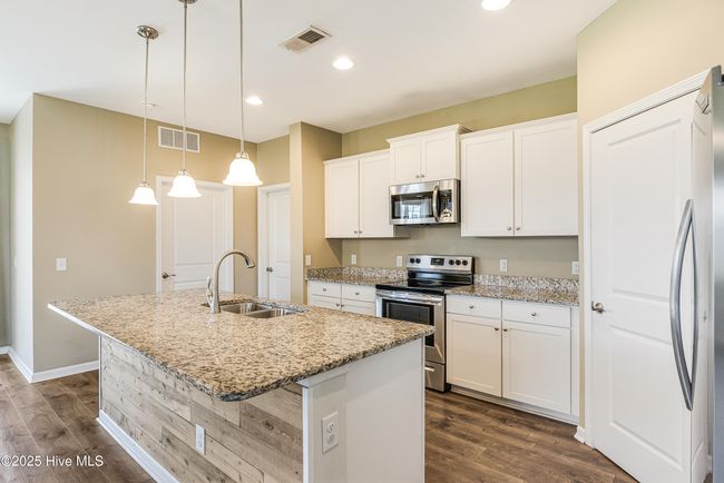 1814 Bards Dr Se, House other with 3 bedrooms, 3 bathrooms and 2 parking in Bolivia NC | Image 10