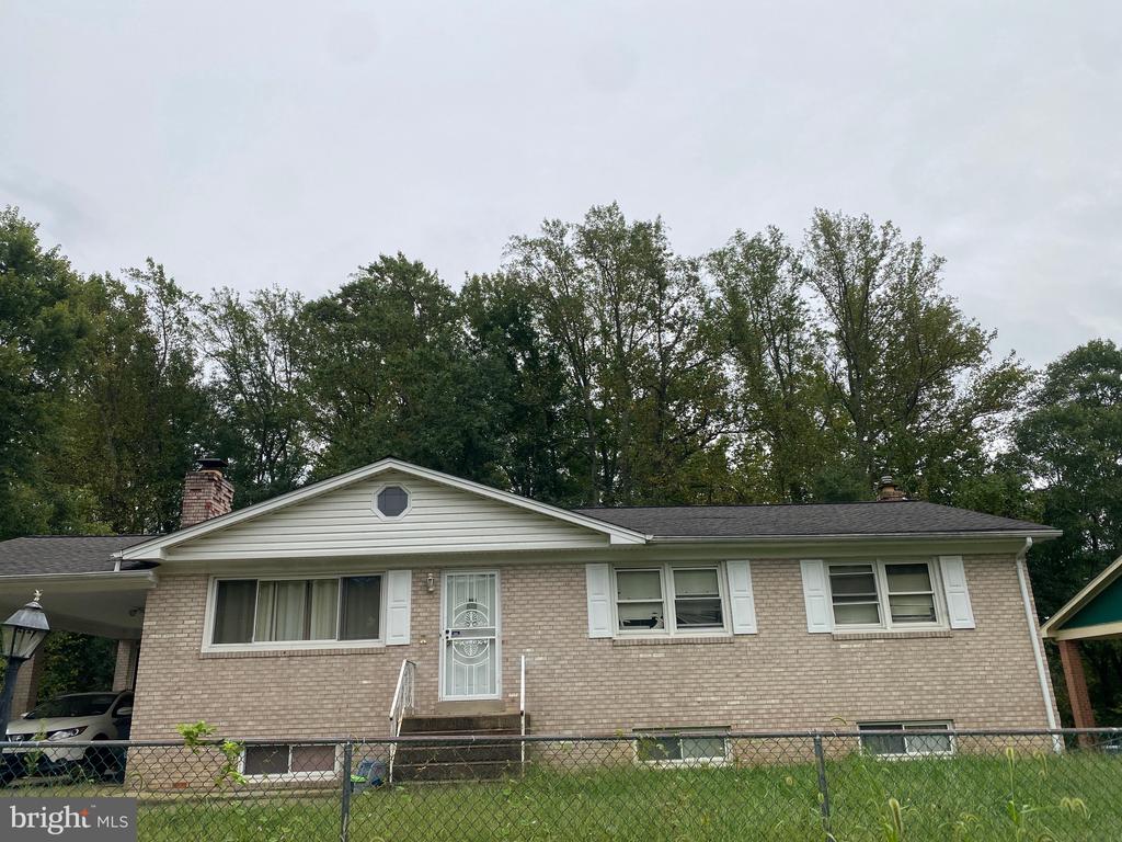 Groveton Dr, Clinton, MD 20735
