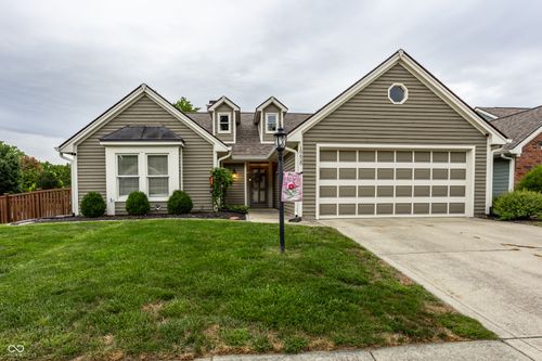 10628 Chesapeake Dr S, Indianapolis, IN, 46236-8696 | Card Image